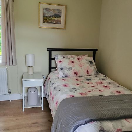 Appartement Dungloe Lakeside Lodging Extérieur photo